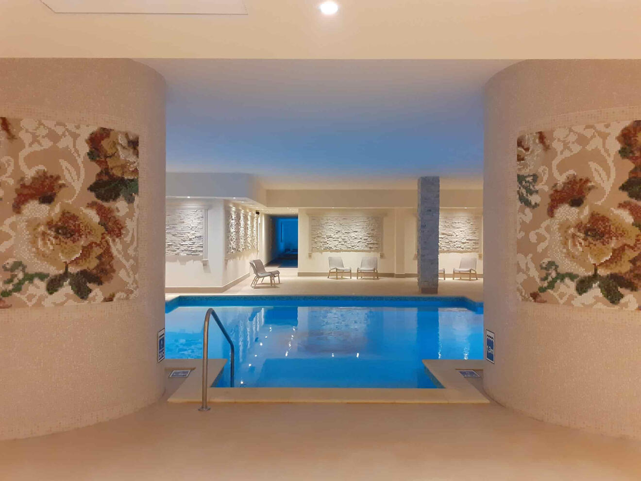 Piscina interioara SPA